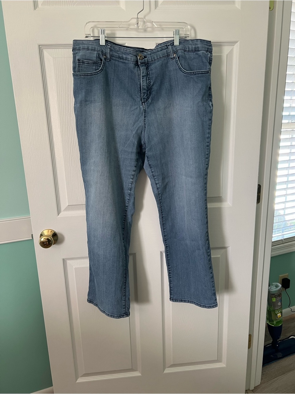 Bandolino Light Blue Flare Jeans short length
